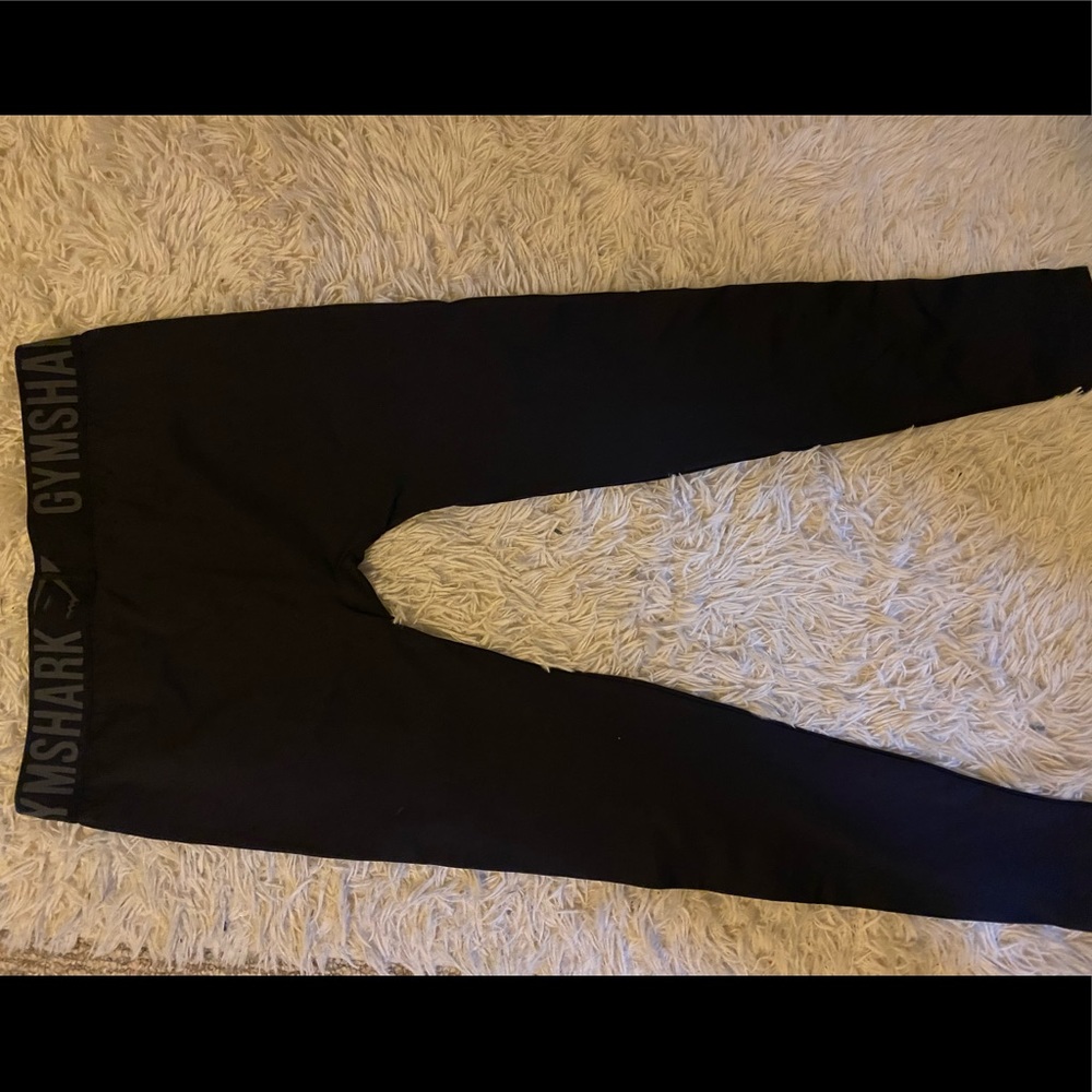Black leggings